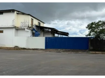 Imóvel comercial em leilão em Iguatama