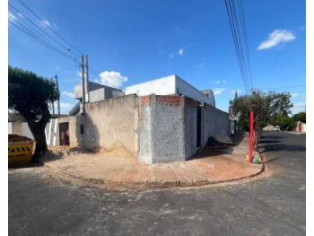 Casa em leilão - Rua Edgard Pinto Machado, 290 - Araraquara/SP - Creditas Soluções Financeiras Ltda | Z37592