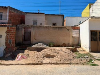  em leilão - Rua Juscelino Kubitschek, 91 - Salgueiro/PE - Banco Santander Brasil S/A | Z37378