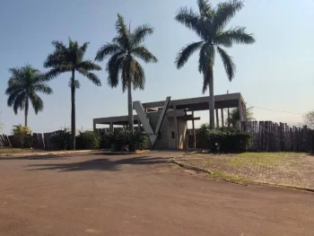Terreno em leilão em Perola