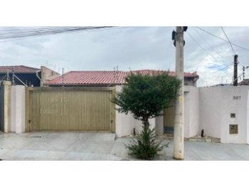 Casa em leilão - Rua Marechal Humberto de Alencar Castelo Branco, 997 - Araraquara/SP - Banco Bradesco S/A | Z37864