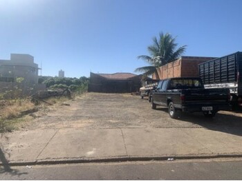 Terrenos e Lotes em leilão - Rua Bolívia, s/n - Votuporanga/SP - Tribunal de Justiça do Estado de São Paulo | Z37960