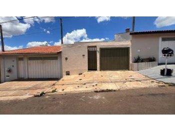  em leilão - Rua Albertino Arrielo, 179 - Jaú/SP - Banco Santander Brasil S/A | Z37741