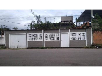 Casa em leilão - Rua Dinamarca, 792 - Duque de Caxias/RJ - Banco Santander Brasil S/A | Z37916