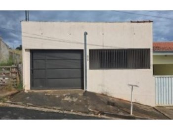  em leilão - Rua José Gonzaga Vieira, 370 - Jacutinga/MG - Itaú Unibanco S/A  | Z37964