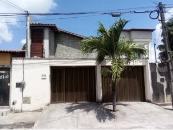  em leilão - Rua Inácio Vasconcelos, 701 - Fortaleza/CE - Banco Santander Brasil S/A | Z37741