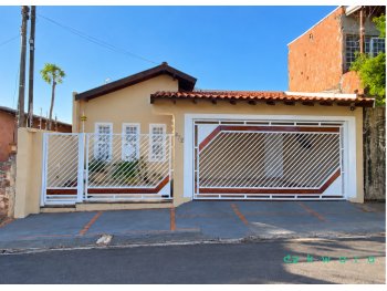  em leilão - Rua Araraquara, 272 - Assis/SP - Banco Daycoval S/A | Z37906