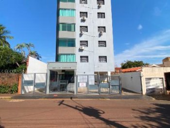  em leilão - Rua Vinte e Dois, 1256 - Ituiutaba/MG - Banco Santander Brasil S/A | Z37916
