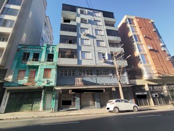  em leilão - Avenida Alberto Bins, 807 - Porto Alegre/RS - Banco Santander Brasil S/A | Z37692